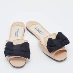 Pre Owned Prada Beige/Black Patent Leather And Fabric Bow Flat Slide Sandals Size 38.5