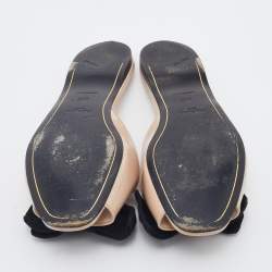 Pre Owned Prada Beige/Black Patent Leather And Fabric Bow Flat Slide Sandals Size 38.5