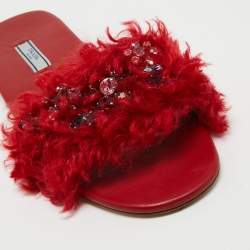 مملوكة مسبقًا Prada Red Fur Crystal Embellished Flat Slides Size 40