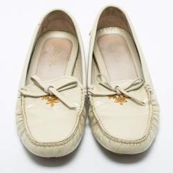 Pre Owned Prada Cream Saffiano Vernice Leather Bow Slip On Loafers Size 38