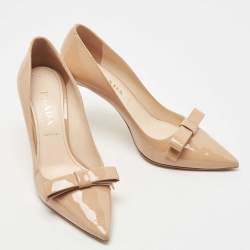 Pre Owned حذاء كعب عالي برادا جلد بيج لامع بفيونكة مقاس 37