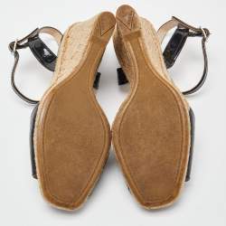 مملوكة مسبقًا Prada Black Patent Leather Espadrille Wedge Ankle Strap Sandals Size 37.5