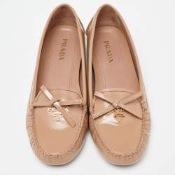 Pre Owned Prada Beige  Patent Leather Slip On Loafers Size 39.5