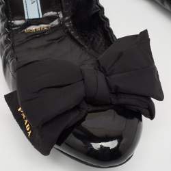 مملوكة مسبقًا Prada Black Patent Leather Scrunch Ballet Flats Size 37