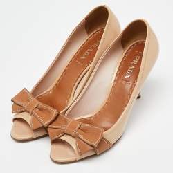 Prada Beige Patent Leather Bow Detail Block Heel Pumps Size 40