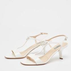 مملوكة مسبقًا Prada White Patent Leather Logo T Strap Sandals Size 41