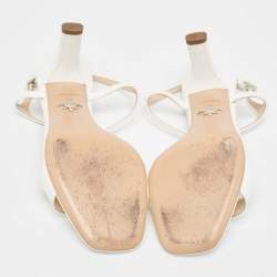 مملوكة مسبقًا Prada White Patent Leather Logo T Strap Sandals Size 41