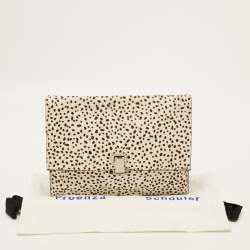 Pre Owned حقيبة كلتش برونزا شولير لانش شعر عجل بطبعة حيوانات أبيض داكن