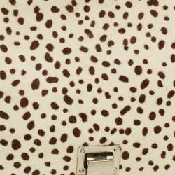 Pre Owned حقيبة كلتش برونزا شولير لانش شعر عجل بطبعة حيوانات أبيض داكن