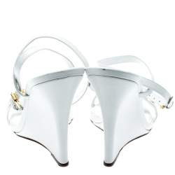 مملوكة مسبقًا Ralph Lauren White Leather Chain Detail Ankle Wrap Wedge Sandals Size 40