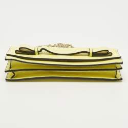 مملوكة مسبقًا RED Valentino Yellow Leather Chain Clutch