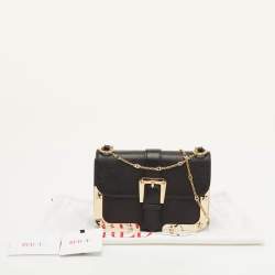 Pre Owned حقيبة كتف ريد فالنتينو سلسلة تفاصيل إبزيم جلد أسود