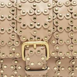 Pre Owned حقيبة كتف ريد فالنتينو فلور بازل جلْد بيدْج مزينة بالمسامير