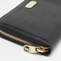 Pre Owned RED Valentino Black Leather Zip Around Wallet