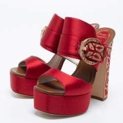 Pre Owned René Caovilla Red Satin Embellished Buckle Platform Sandals Size 36
