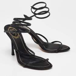 مملوكة مسبقًا صندل حزام الكاحل ستان أسود رينيه كوفيلا مقاس 39