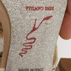 مملوكة مسبقًا حذاء فلات رينيه كوفيلا جلد ذهبي مزين بالكريستال بحزام شكل حرف T مقاس 38