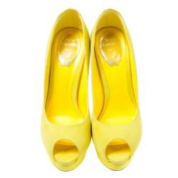 René Caovilla Yellow Suede Peep Toe Platform Pumps Size 39