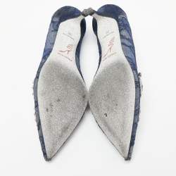 مملوكة مسبقًا حذاء كعب عالي رينيه كوفيلا دانتيل أزرق مزخرف كريستال مقدمة مدببة م قاس 36