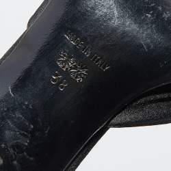 Pre Owned صندل رينيه كوفيلا كليو ساتان أسود مقدمة مدببة مرصع كريستال مقاس38