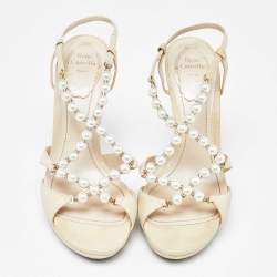 مملوكة مسبقًا Rene Caovilla Beige Canvas Pearl T Strap Sandals Size 37