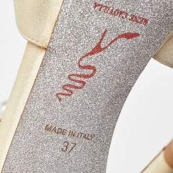 مملوكة مسبقًا Rene Caovilla Beige Canvas Pearl T Strap Sandals Size 37