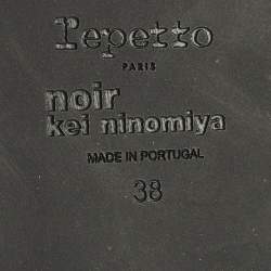 مملوكة مسبقًا Repetto Size 38 Black Patent Leather Platform Flats