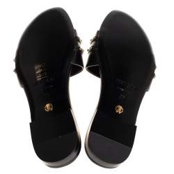 Pre Owned صندل فلات روبرتو كافالي مزخرف مرصع جلد أسود مقاس 36