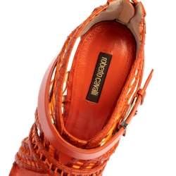 مملوكة مسبقًا صندل روبرتو كافالي جلد ثعبان وجلد برتقالي قفصي مقاس 40