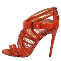 مملوكة مسبقًا صندل روبرتو كافالي جلد ثعبان وجلد برتقالي قفصي مقاس 40