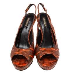 Pre Owned صندل روبرتو كافالي جلد ثعبان الماء بني/برتقالي بفتحة كعب مقاس 38.5
