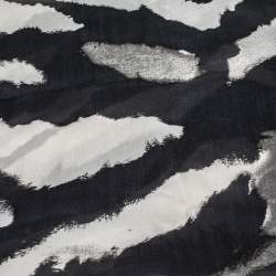 Pre Owned Roberto Cavalli Monochrome Abstract Animal Print Silk Scarf