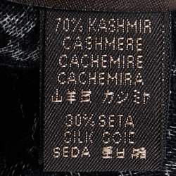 مملوكة مسبقًا Roberto Cavalli Black Floral Print Cashmere Scarf