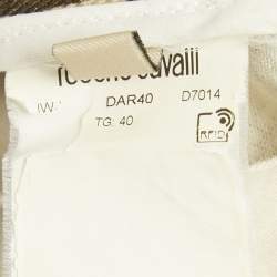 مملوكة مسبقًا شورت جينز بطبعات بيج روبيرتو كافالي صغير/مقاس الخصر 26"