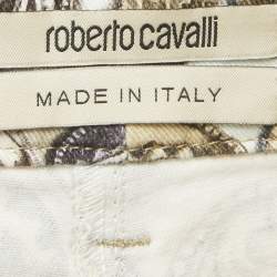 مملوكة مسبقًا شورت جينز بطبعات بيج روبيرتو كافالي صغير/مقاس الخصر 26"