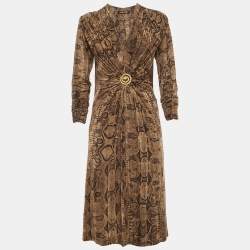 مملوكة مسبقًا فستان ميدي روبرتو كافالي جيرسي مزخرف بطبعة جلد الأفعى بني مقاس كبير (لارج)
