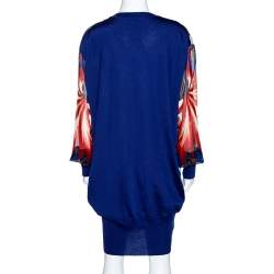 مملوكة مسبقًا فستان روبرتو كافالي حرير أزرق طباعة تجريدية مقاس كبير (لارج)