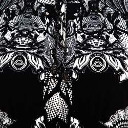 Pre Owned توب روبرتو كافالي جيرسيه مطبوع ترجيدي بايزلي مونوكرومي مقاس وسط (ميديوم)