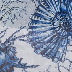 مملوكة مسبقًا توب روبرتو كافالي بلا أكمام تريكو مطبوع كحلي /أبيض مقاس صغير