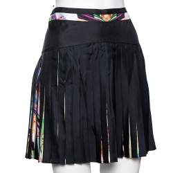 Pre Owned تنورة قصيرة روبرتو كافالي حرير مطبوع مورد وأسود بطيات مقاس متوسط (ميديوم)