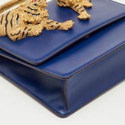 مملوكة مسبقًا حقيبة روبرتو كافالي يد علوية جلد زرقاء مرصعة بالكريستال