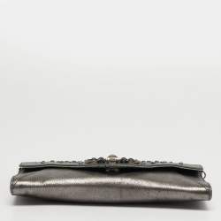 مملوكة مسبقًا Roberto Cavalli Crystal Embellished Metallic Grey Leather Chain Clutch