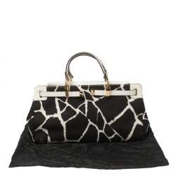 Pre Owned حقيبة ساتشل روبرتو كافالي كانفاس مطبوع أسود/أبيض وجلد