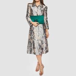 Pre Owned حقيبة كلتش روبرتو كافالي مزخرفة نحلة ساتان خضراء 