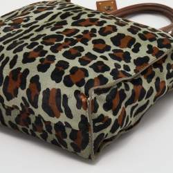 مملوكة مسبقًا حقيبة يد روبرتو كافالي شعر عجل نقشة فهد وجلد متعددة الألوان 