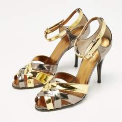 Pre Owned صندل روبيرتو كافالي جلد برّاق ذهبي/رمادي برباط كاحل مقاس 40