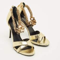 مملوكة مسبقًا Roberto Cavalli Snakechain Size 37 Gold Snakeskin Ankle Strap Sandals