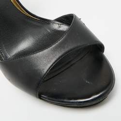 Pre Owned صندل روبيرتو كافالي ساتان أسود مزين بثعبان سير كاحل مقاس 38