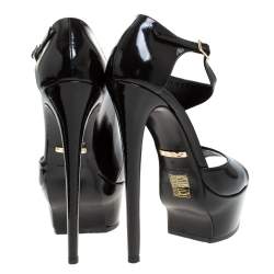 Pre Owned صندل روبرتو كافالي بسير كاحل و بمقدمة مفتوحة جلد لامع أسود مقاس 37