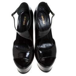 Pre Owned صندل روبرتو كافالي بسير كاحل و بمقدمة مفتوحة جلد لامع أسود مقاس 37